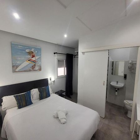 Ayz Frailes - Auto Check-In Property (Adults Only) Malaga Exterior photo